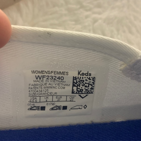 NWOT Keds Classic White Canvas Slip-Ons - Picture 7 of 7